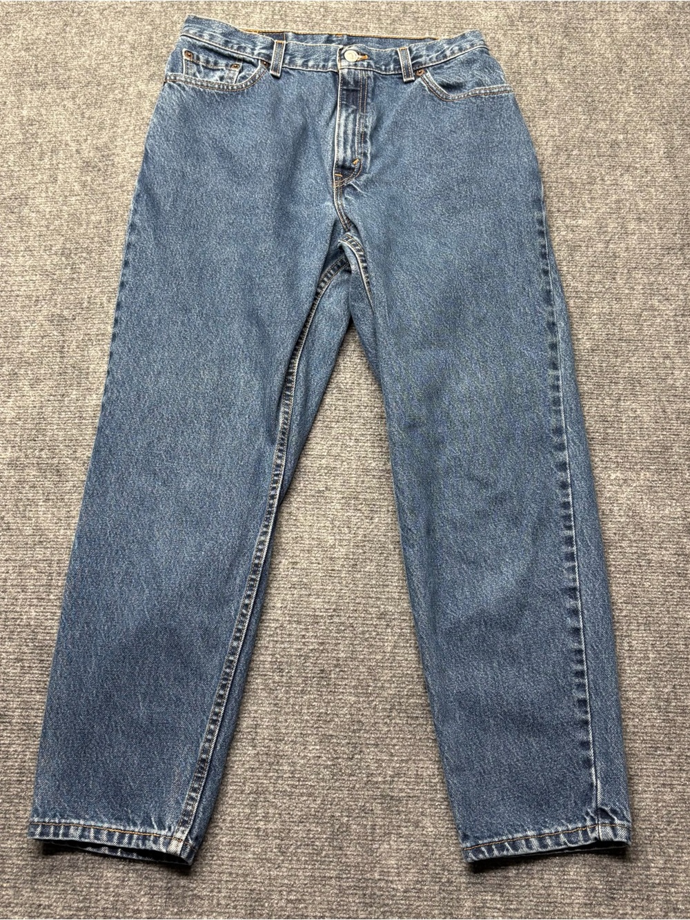 VTG Levis Jeans Women 12 S MIS (29x28) Blue 550 Relaxed Fit Tapered USA Made Y2K